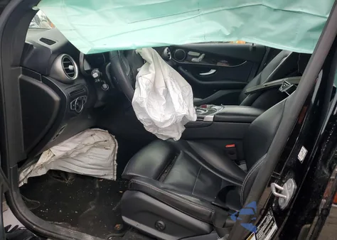 2019 Mercedes-Benz Glc 300 4Matic z USA, uszkodzony, nr VIN WDC0G4KB7KV169305